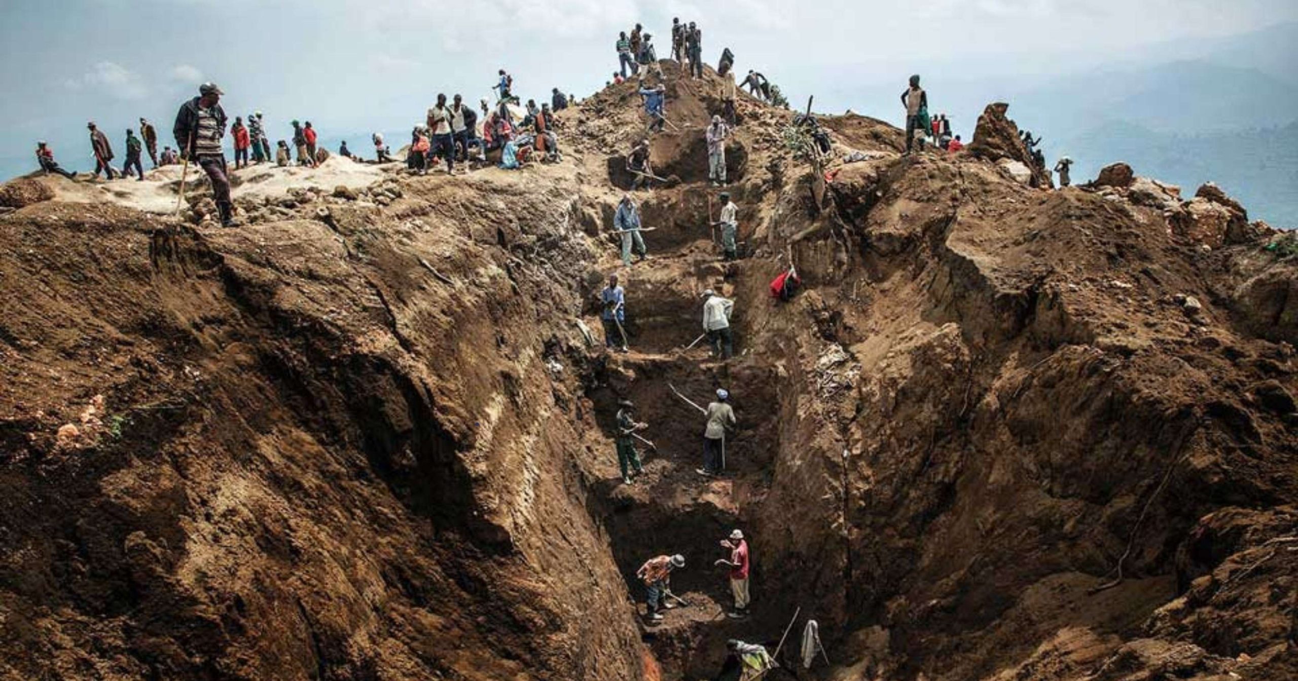 "La Maldición de la Abundancia: Minería y Riquezas Naturales que No Alivian la Pobreza"