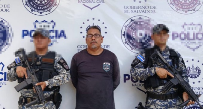 Capturan a miembro de una estructura criminal en un car wash de Soyapango.