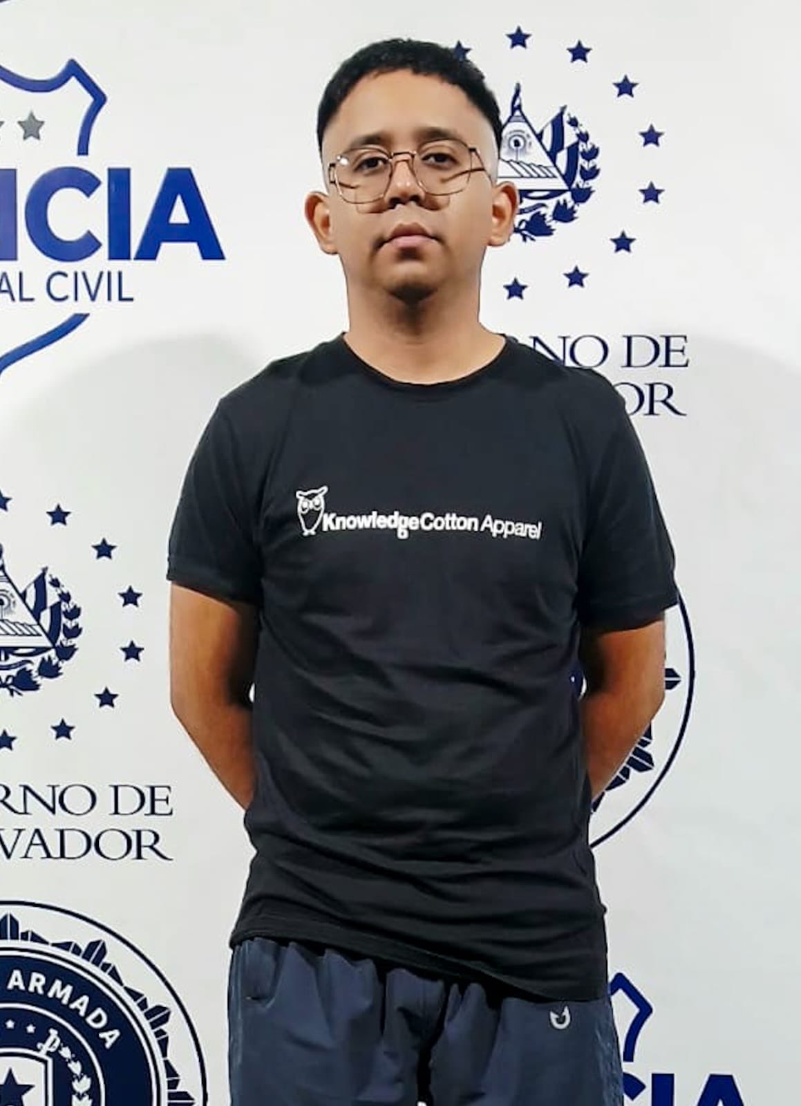 Capturan a sujeto que robó un celular y pidió un préstamo a nombre del dueño del teléfono.